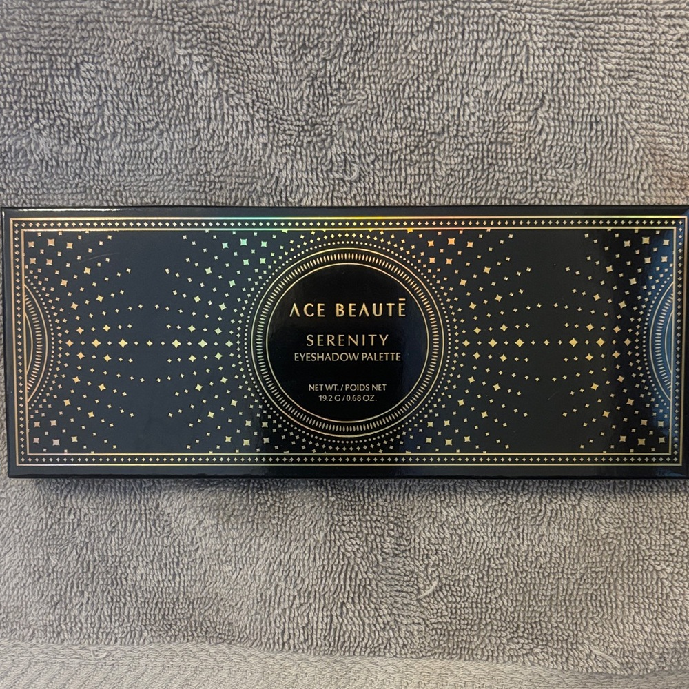 Ace Beaute Serenity Eyeshadow Palette